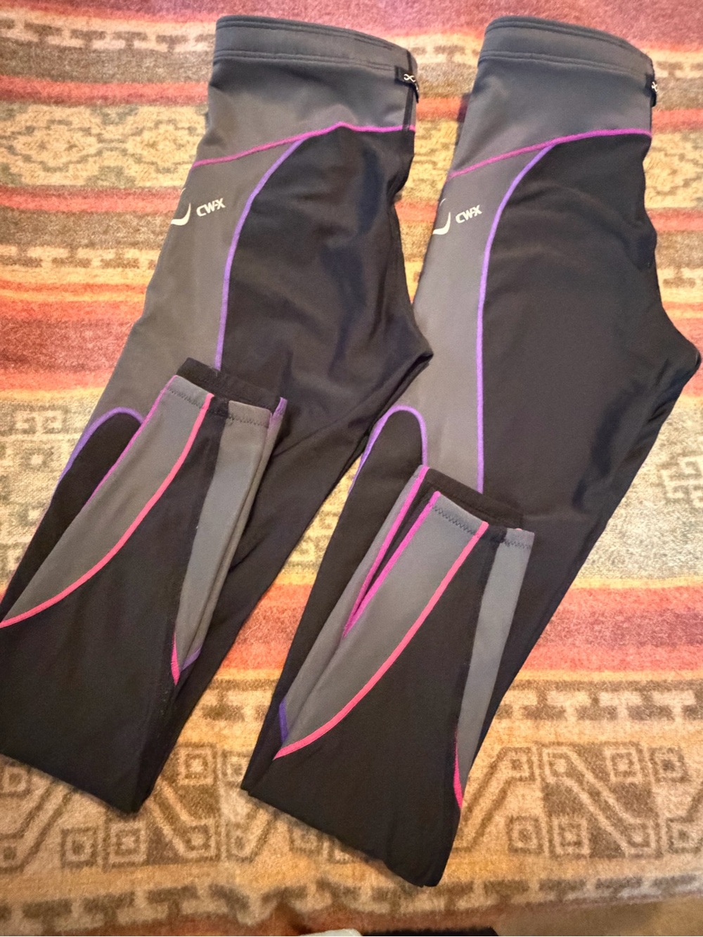 2 Pair CW-X Women’s Insulator Stabilyx Compression running Tights L 125879A